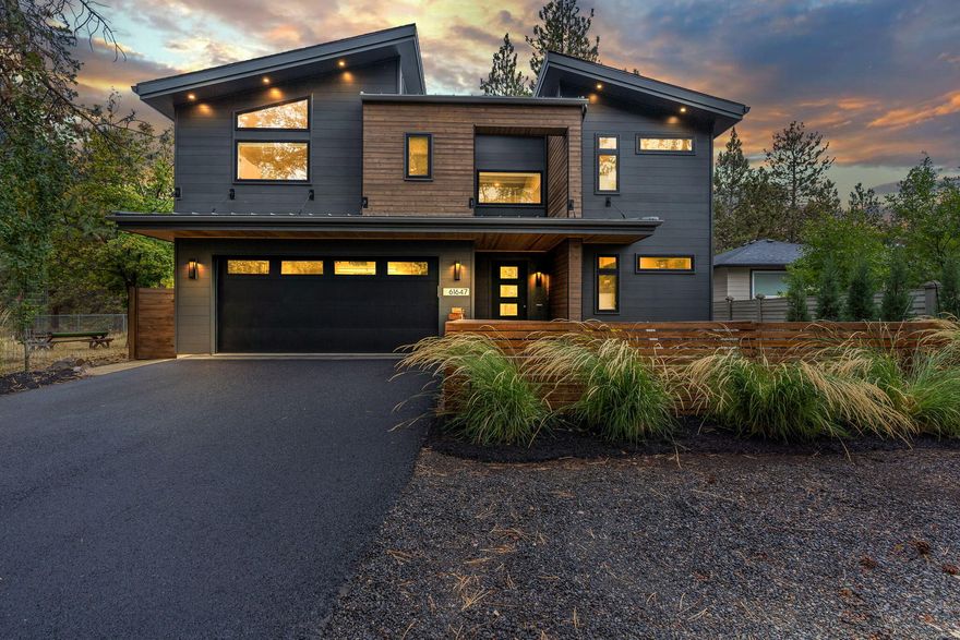 Rare opportunity to own a new, modern home that's just steps away from the Deschutes River and boasts one of the best overall locations in Bend Oregon. River views, gorgeous mature trees and impressive rock outcroppings combine to make this a true dream home right in the heart of Bend. Step out your back gate and go for a paddle, take a leisurely float to mirror pond or enjoy the short stroll along the park lined river trail to the Old Mill. This home was thoughtfully planned out and meticulously maintained. Earth advantage platinum home with high end finishes and attention to detail top off this perfect location, just 25 minutes to Mt Bachelor Ski Resort. Woodriver Village at its best.