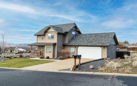 Tiny photo for 540 Crestdale Way, Klamath Falls, OR 97603 (MLS # 220213744)