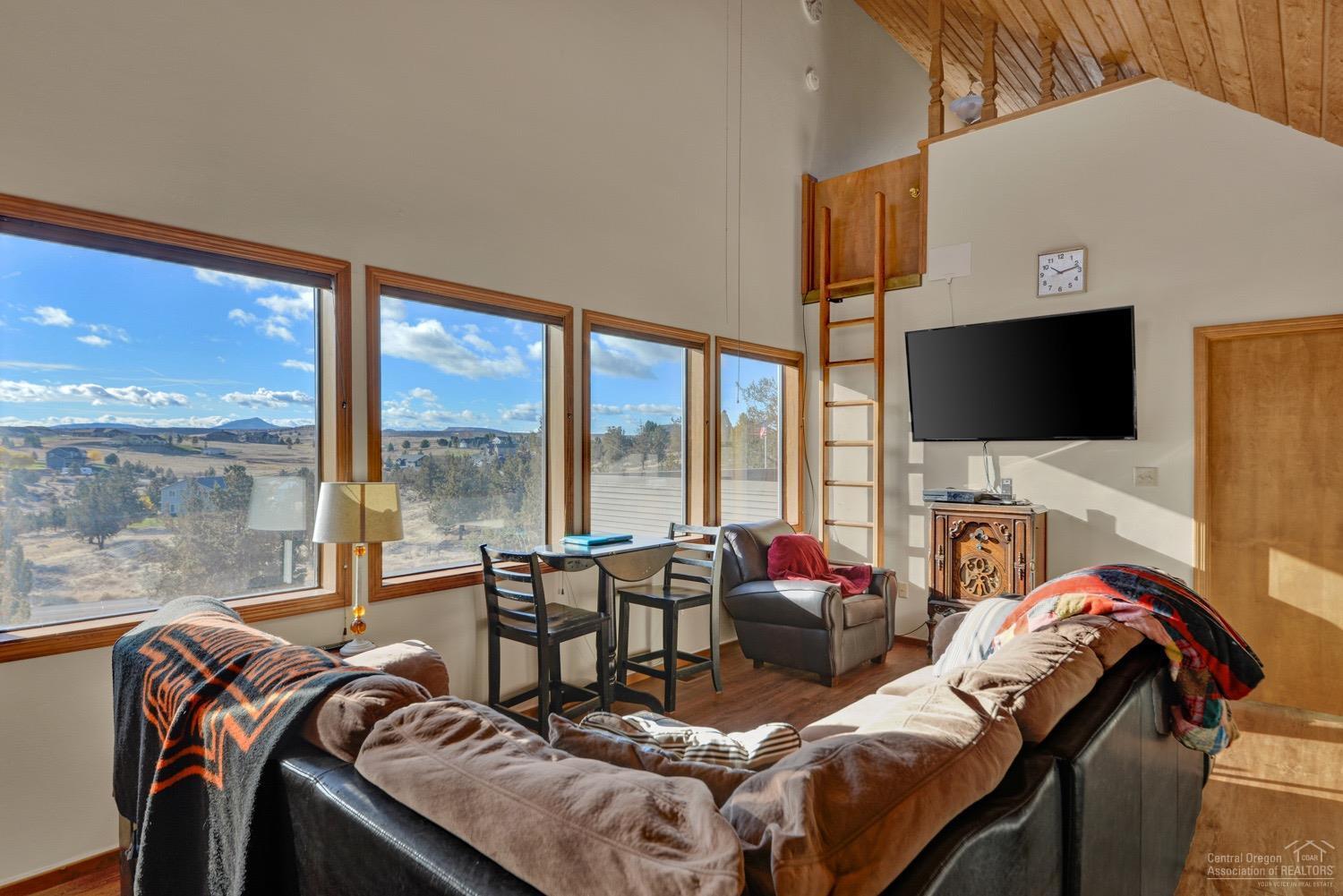 Madras Ranchos - Residential