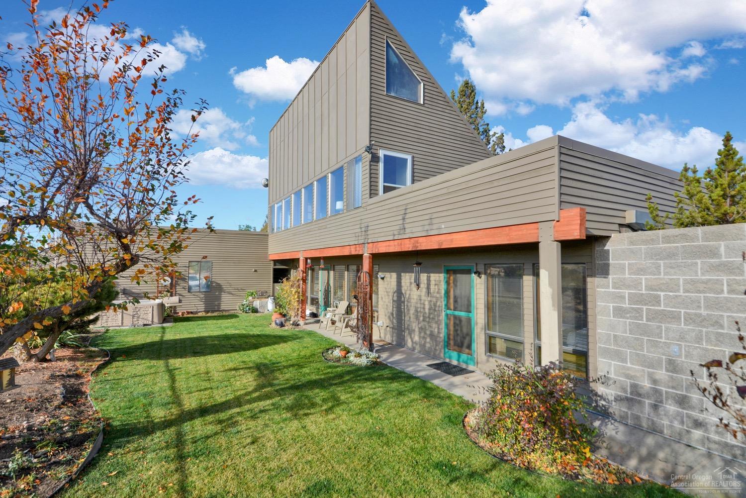 Madras Ranchos - Residential