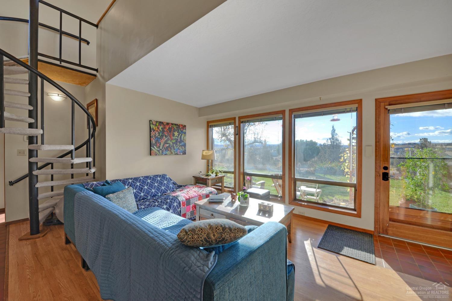 Madras Ranchos - Residential