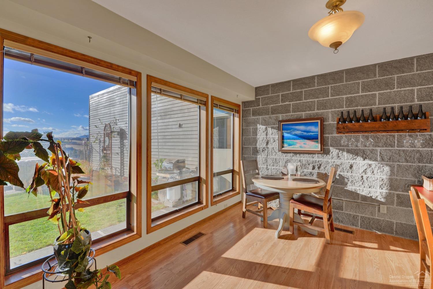 Madras Ranchos - Residential