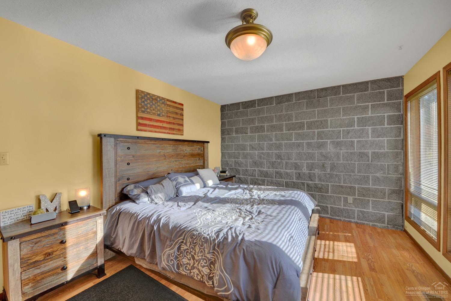 Madras Ranchos - Residential