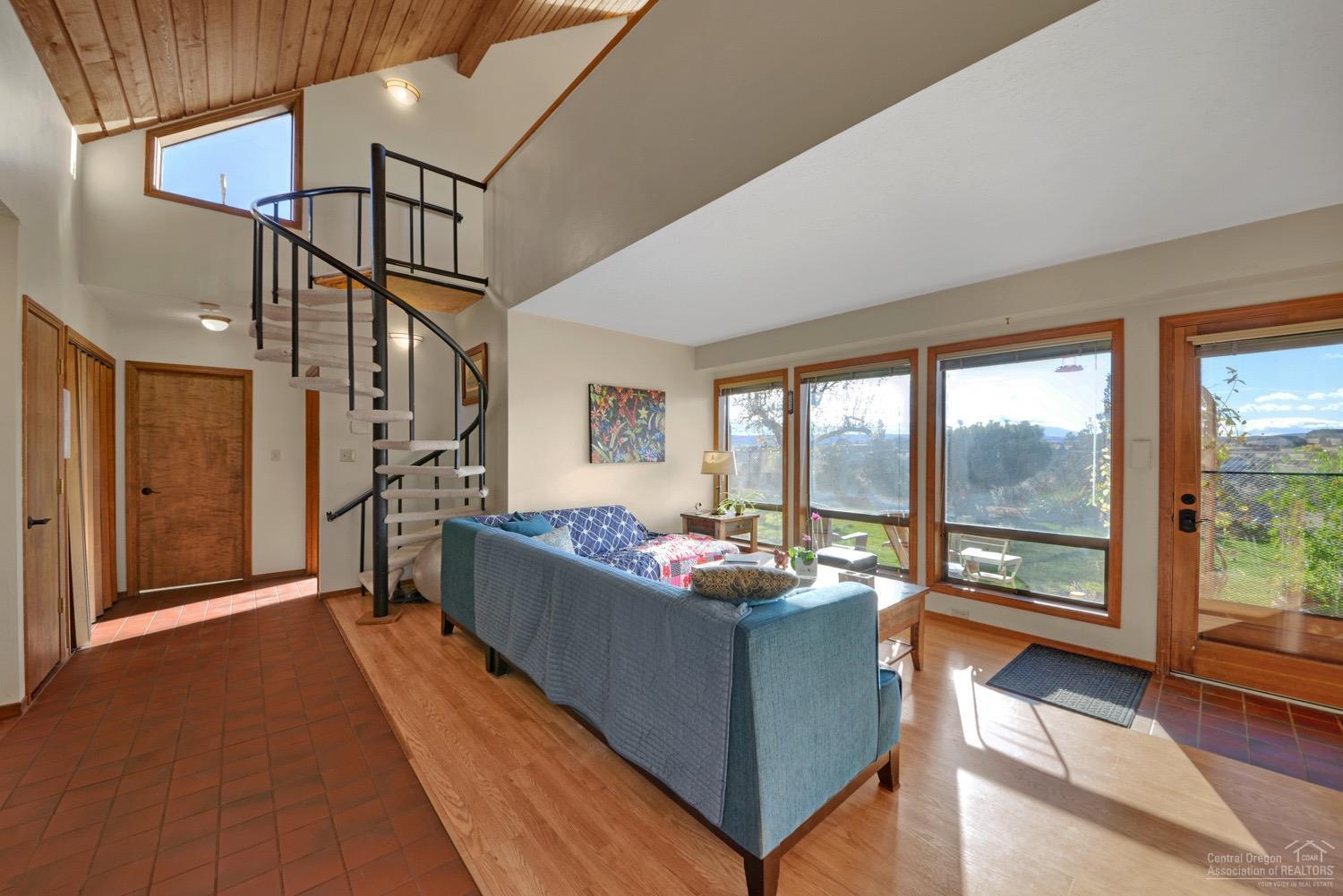 Madras Ranchos - Residential