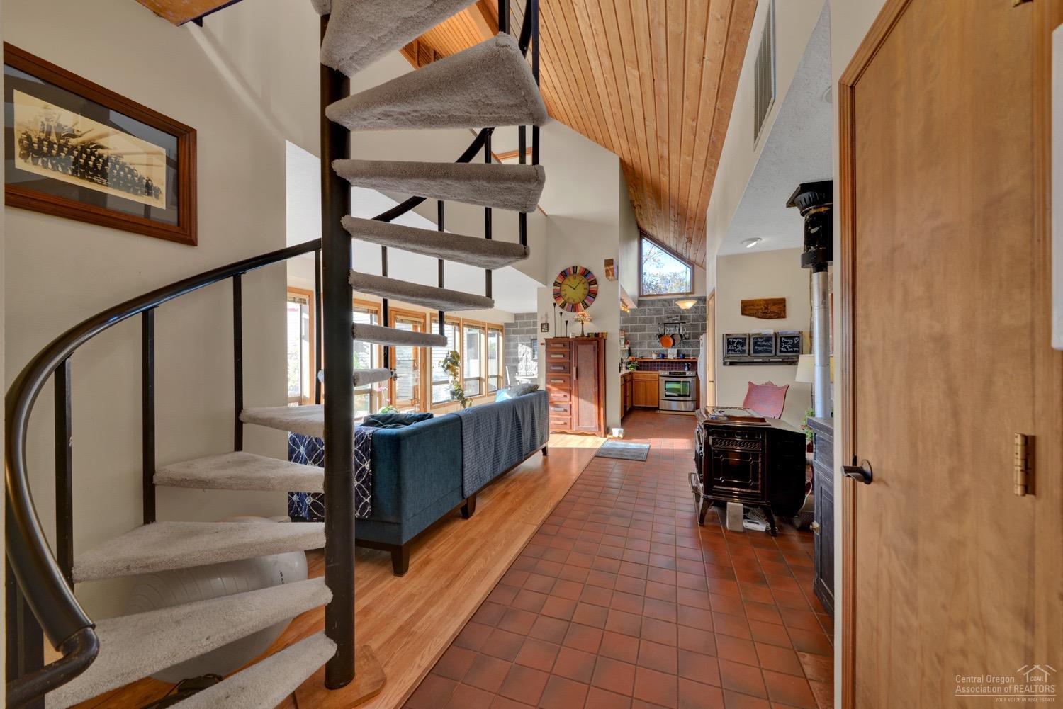 Madras Ranchos - Residential