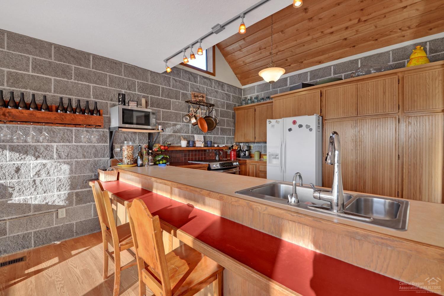 Madras Ranchos - Residential