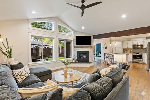 Tiny photo for 61160 Hilmer Creek Drive, Bend, OR 97702 (MLS # 220210262)