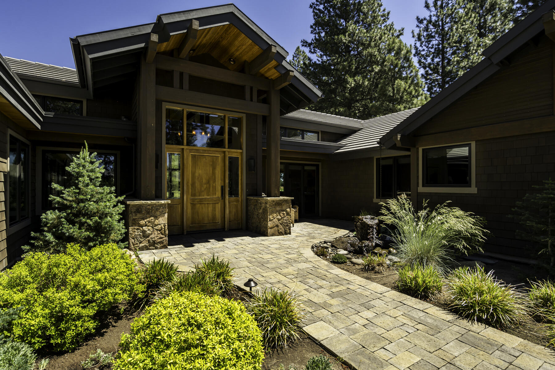 Broken Top - Residential