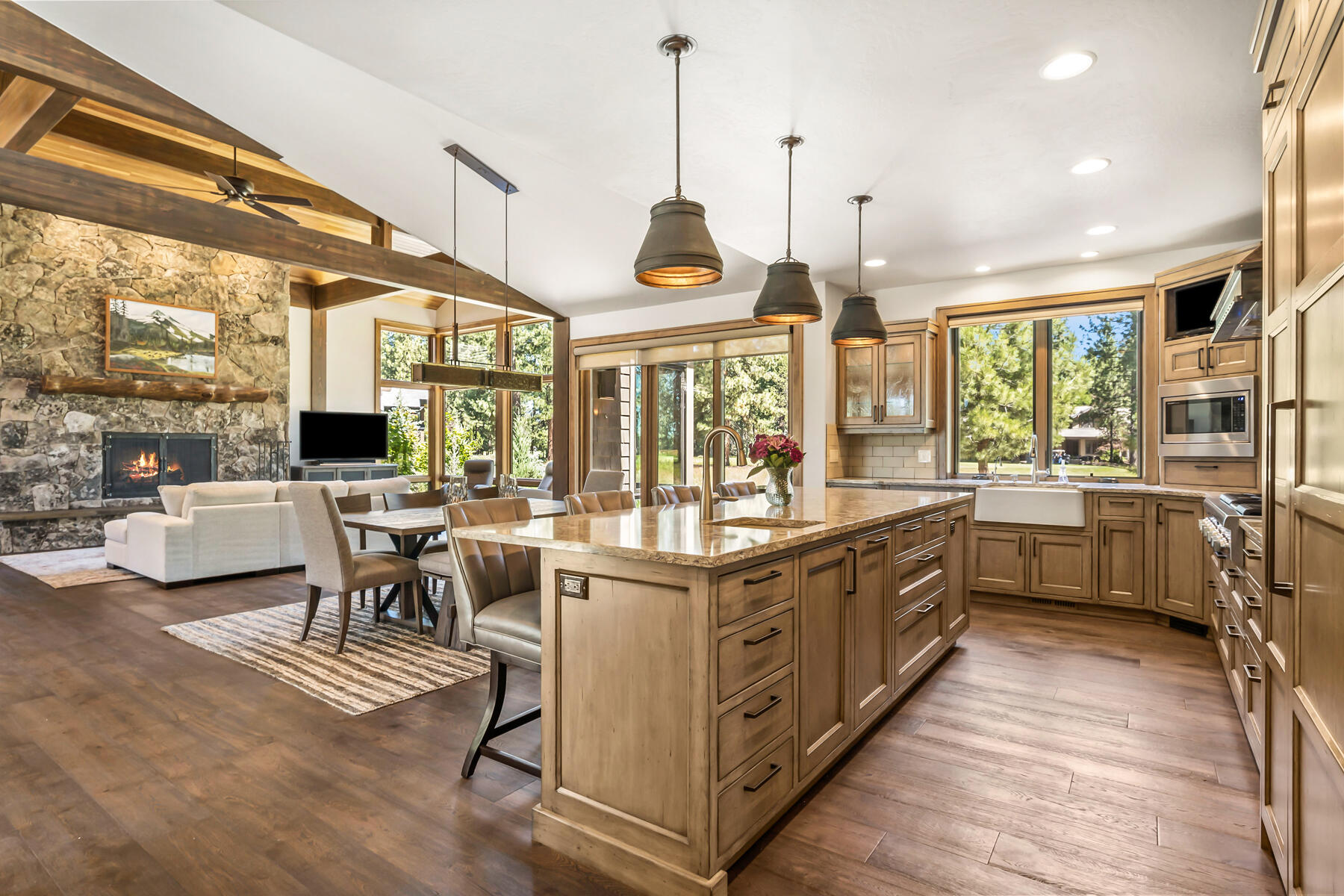 Broken Top - Residential