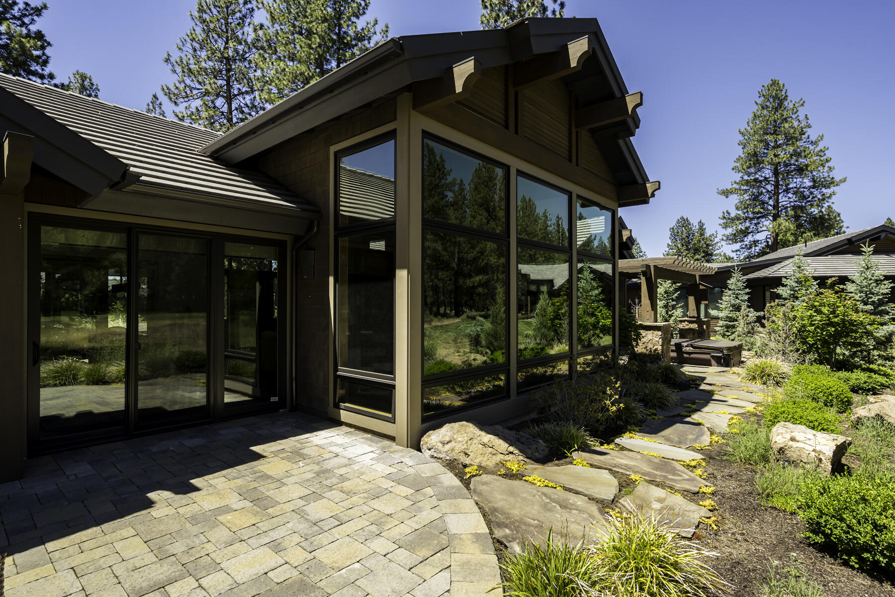 Broken Top - Residential