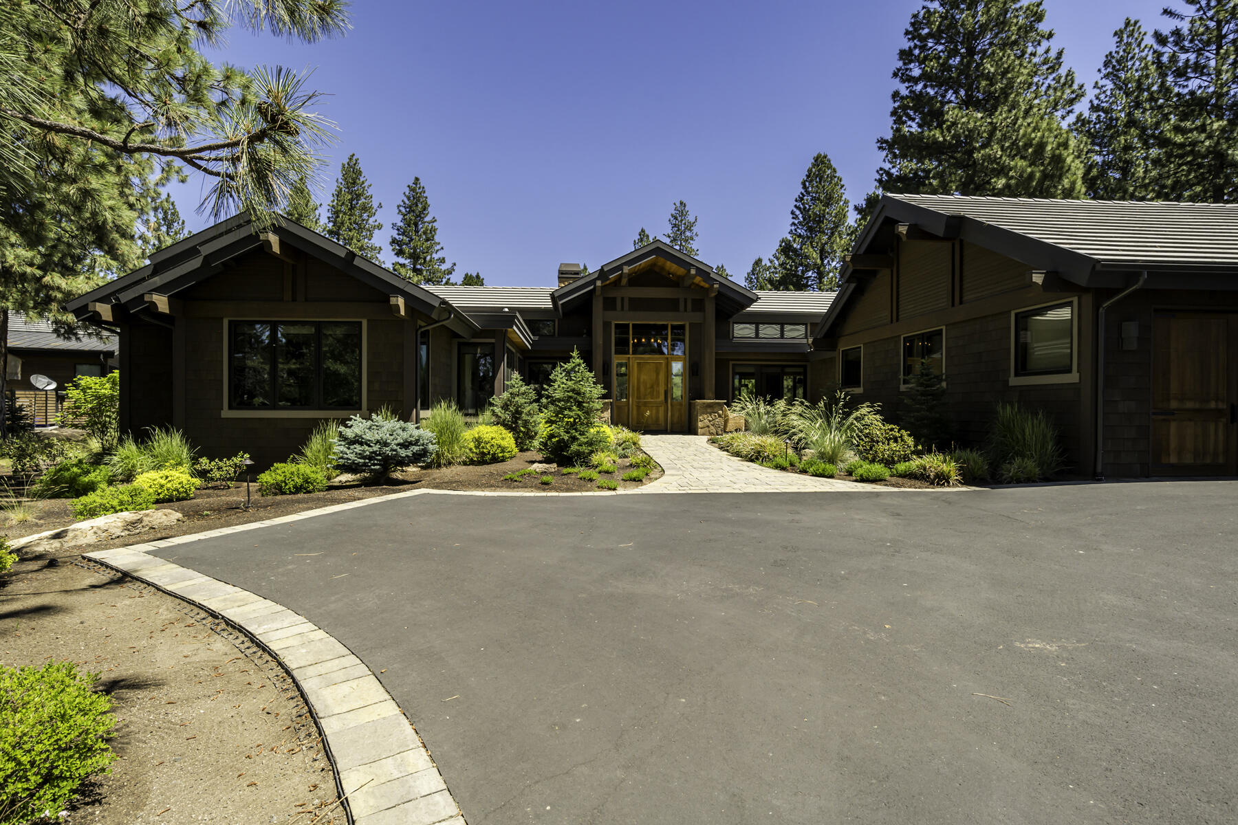 Broken Top - Residential