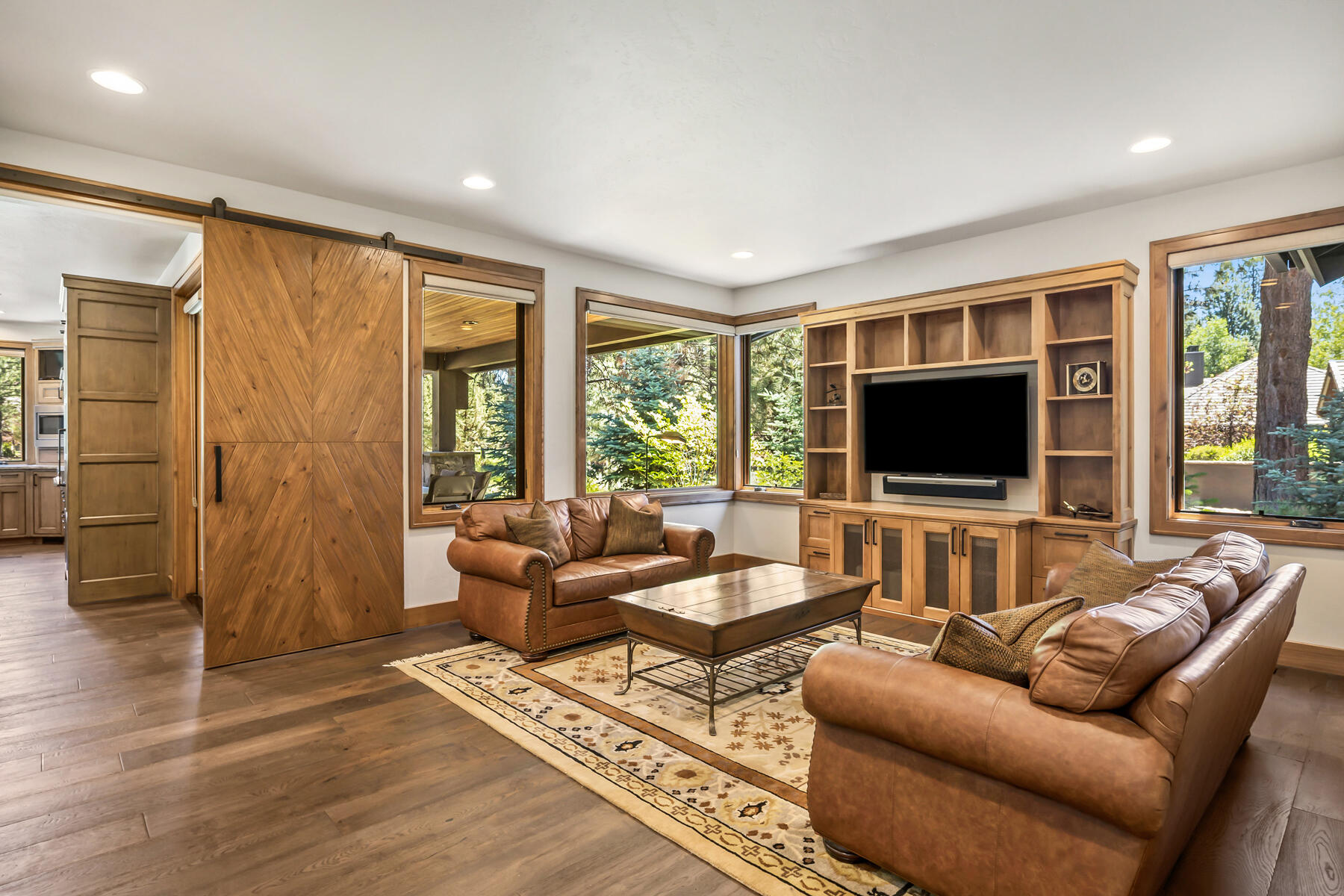 Broken Top - Residential