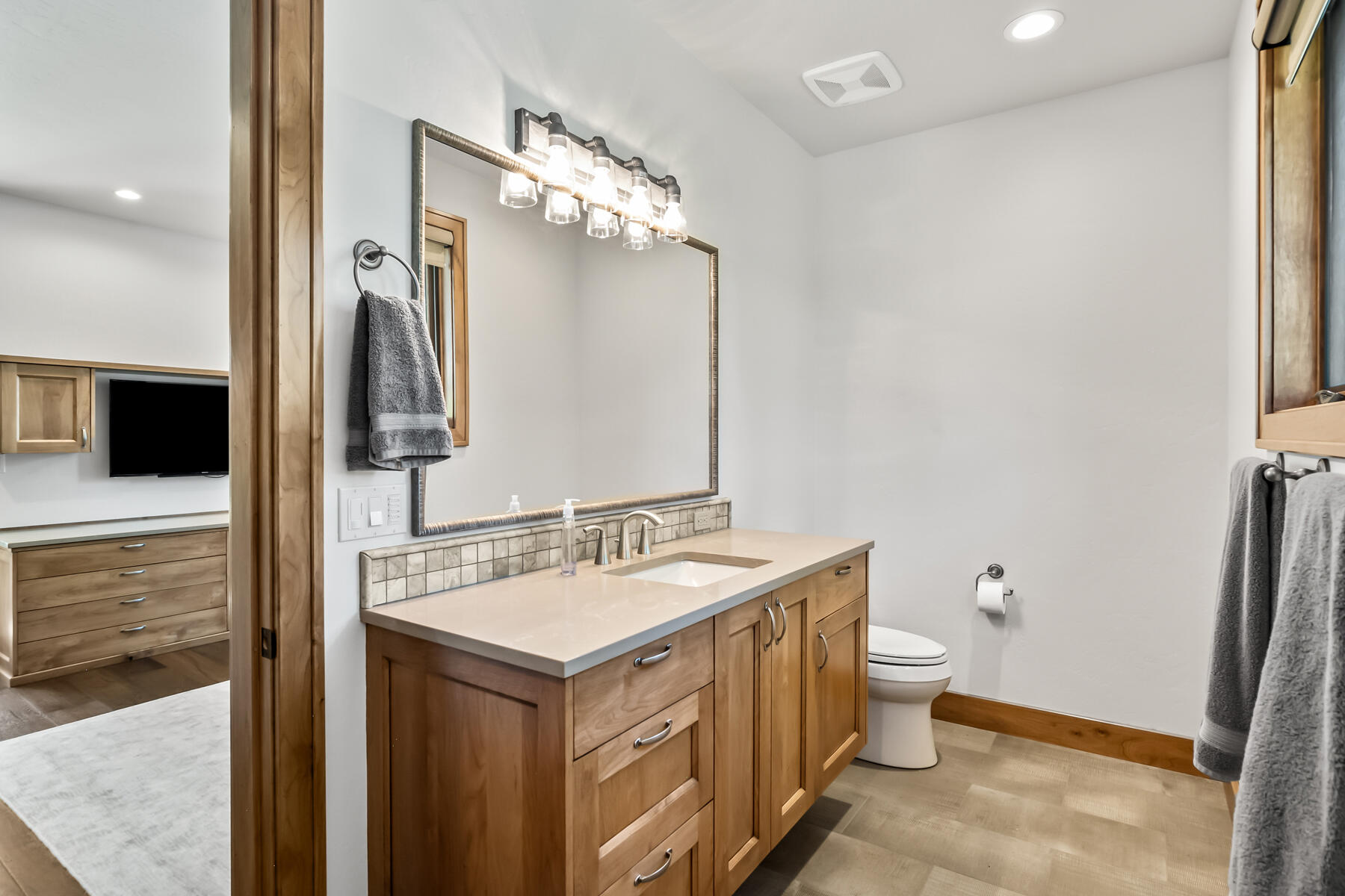 Broken Top - Residential