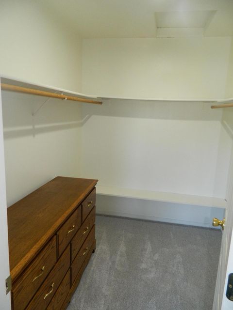 Tiny photo for 1017 Bismark Street, Klamath Falls, OR 97601 (MLS # 220217252)