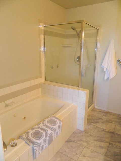 Tiny photo for 1017 Bismark Street, Klamath Falls, OR 97601 (MLS # 220217252)