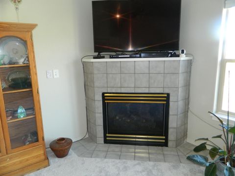 Tiny photo for 1017 Bismark Street, Klamath Falls, OR 97601 (MLS # 220217252)