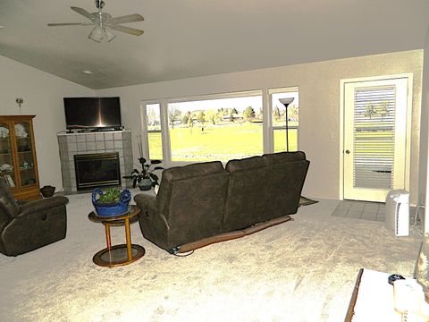 Tiny photo for 1017 Bismark Street, Klamath Falls, OR 97601 (MLS # 220217252)