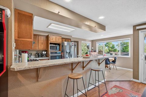 Tiny photo for 2573 Eaton Drive, Medford, OR 97504 (MLS # 220220166)