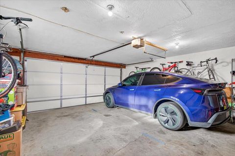Tiny photo for 2573 Eaton Drive, Medford, OR 97504 (MLS # 220220166)