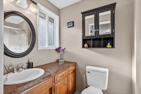 Tiny photo for 2573 Eaton Drive, Medford, OR 97504 (MLS # 220220166)