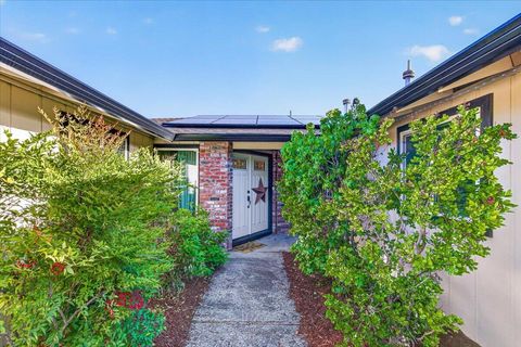 Tiny photo for 2573 Eaton Drive, Medford, OR 97504 (MLS # 220220166)