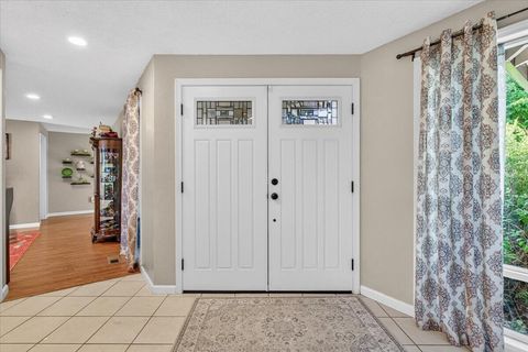 Tiny photo for 2573 Eaton Drive, Medford, OR 97504 (MLS # 220220166)