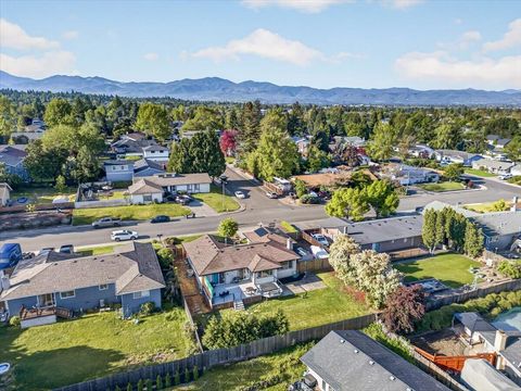Tiny photo for 2573 Eaton Drive, Medford, OR 97504 (MLS # 220220166)