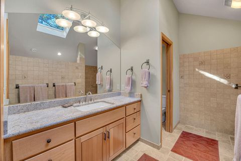 Tiny photo for 57737 Loon Lane #7, Sunriver, OR 97707 (MLS # 220211248)