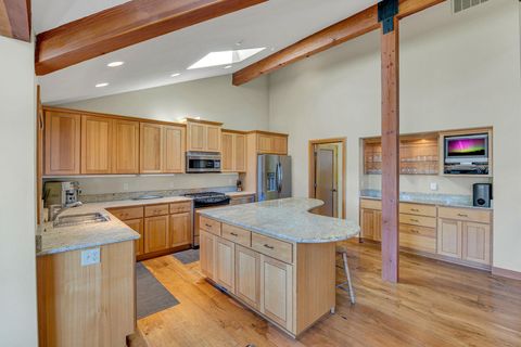 Tiny photo for 57737 Loon Lane #7, Sunriver, OR 97707 (MLS # 220211248)