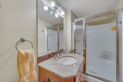 Tiny photo for 57737 Loon Lane #7, Sunriver, OR 97707 (MLS # 220211248)