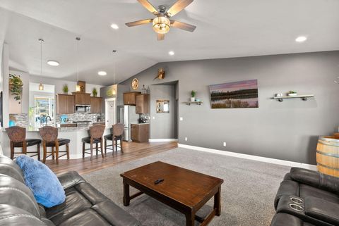 Tiny photo for 16384 SW Grandview Road, Powell Butte, OR 97753 (MLS # 220211100)