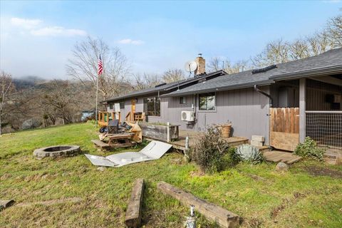 Tiny photo for 872 Scott Drive, Grants Pass, OR 97527 (MLS # 220215213)