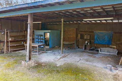 Tiny photo for 872 Scott Drive, Grants Pass, OR 97527 (MLS # 220215213)