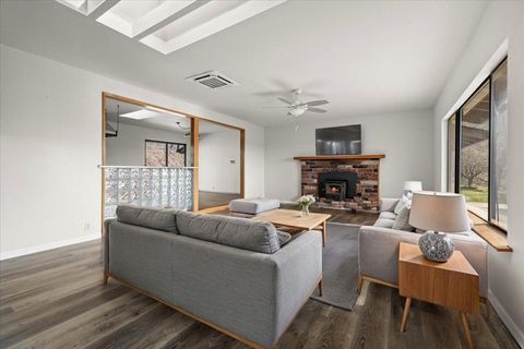 Tiny photo for 872 Scott Drive, Grants Pass, OR 97527 (MLS # 220215213)