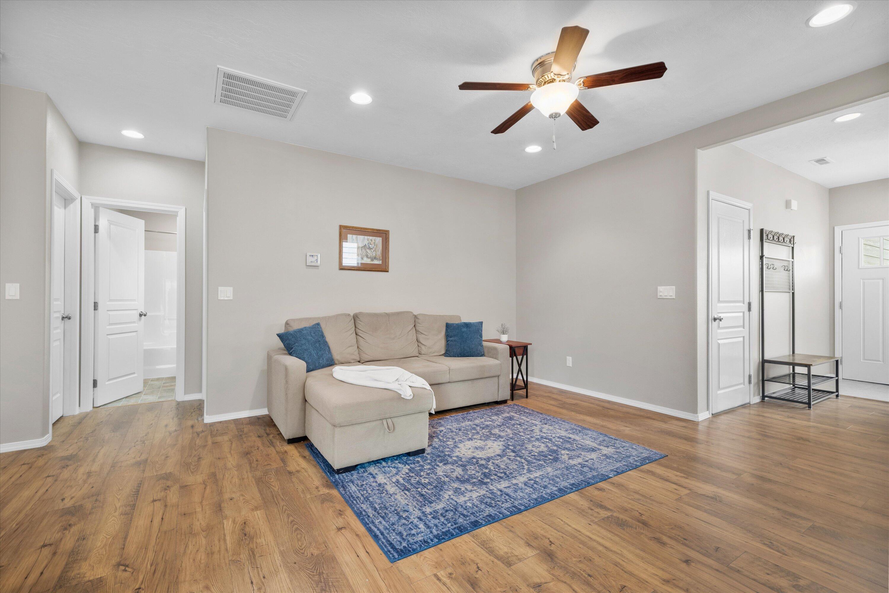 Pettigrew Place - Residential