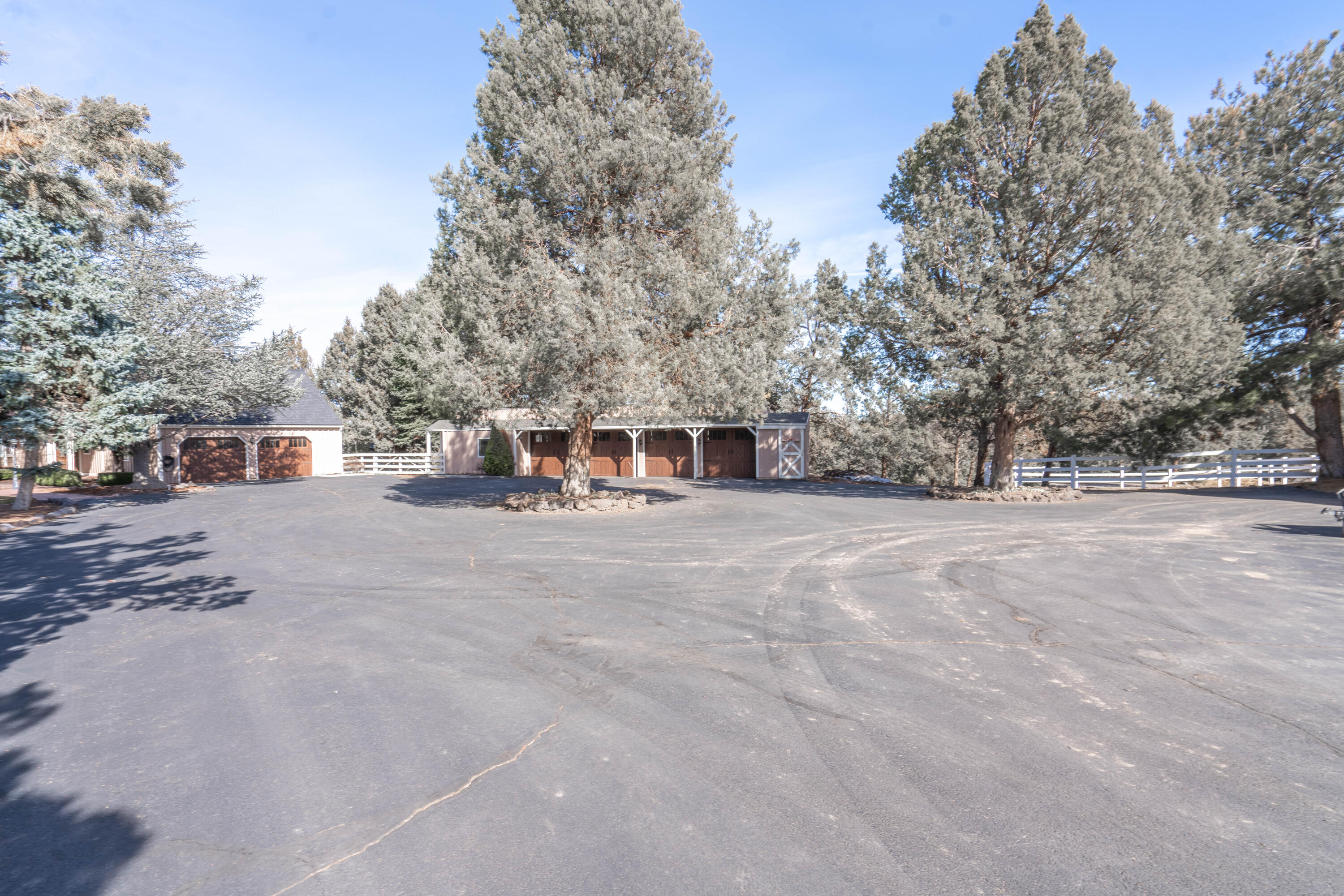 Eagle Crest - Residential