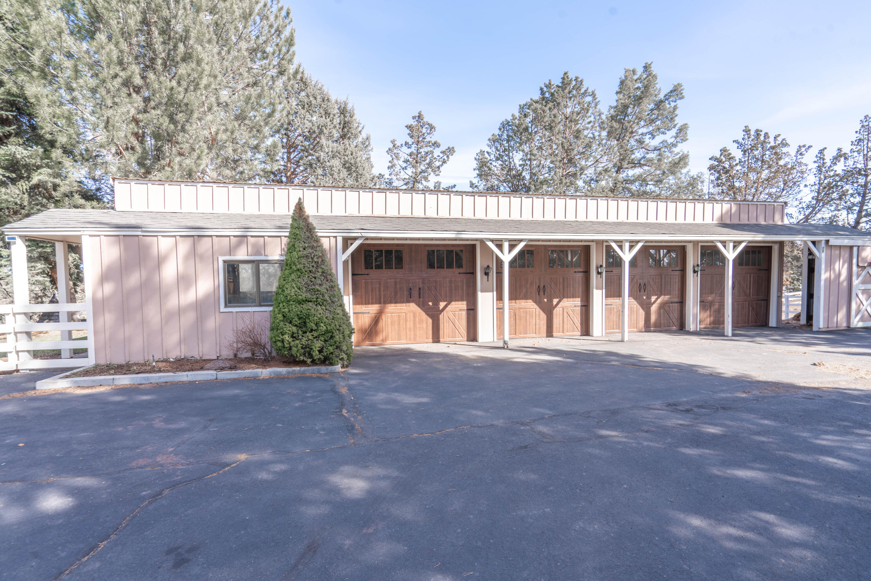 Eagle Crest - Residential