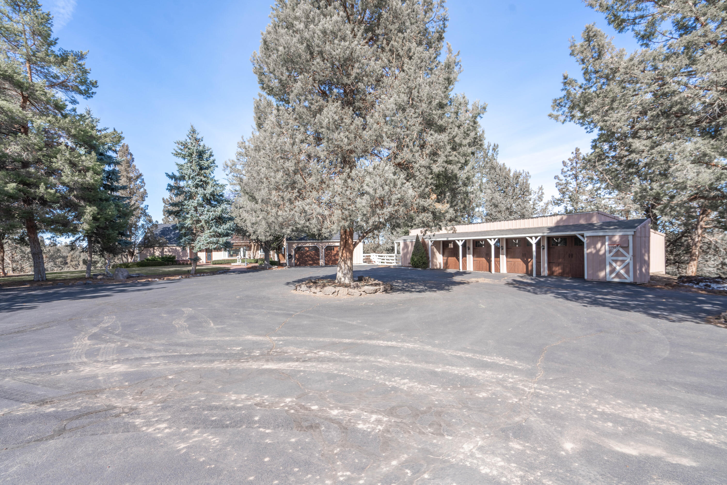 Eagle Crest - Residential