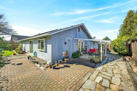 Tiny photo for 2366 Winslow Park Drive, Medford, OR 97504 (MLS # 220217680)