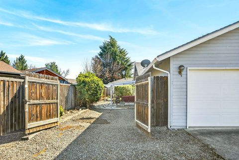 Tiny photo for 2366 Winslow Park Drive, Medford, OR 97504 (MLS # 220217680)
