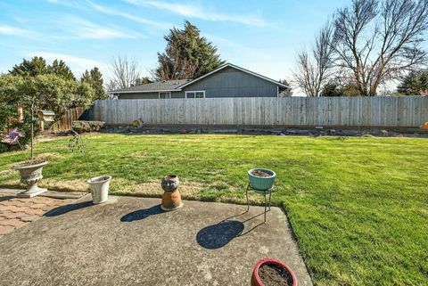 Tiny photo for 2366 Winslow Park Drive, Medford, OR 97504 (MLS # 220217680)