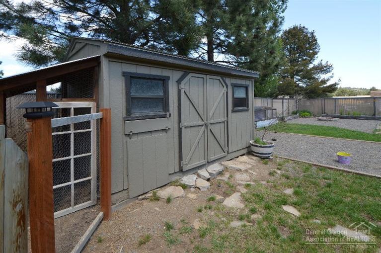 Edge O The Pines - Residential