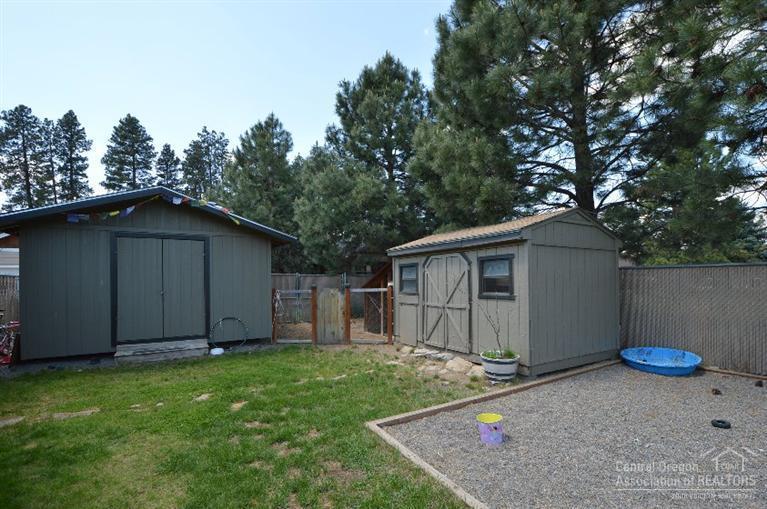 Edge O The Pines - Residential