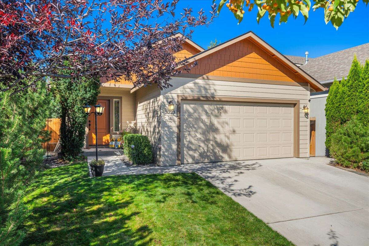 3223 NE Spring Creek Place