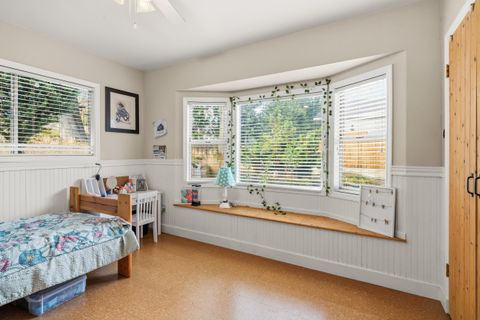 Tiny photo for 560 Woodberry Lane, Jacksonville, OR 97530 (MLS # 220212086)