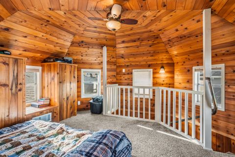 Tiny photo for 560 Woodberry Lane, Jacksonville, OR 97530 (MLS # 220212086)