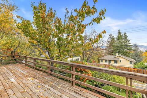 Tiny photo for 207 Hillcrest Street, Ashland, OR 97520 (MLS # 220211589)