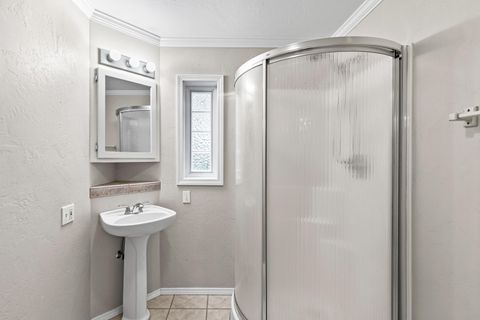 Tiny photo for 207 Hillcrest Street, Ashland, OR 97520 (MLS # 220211589)