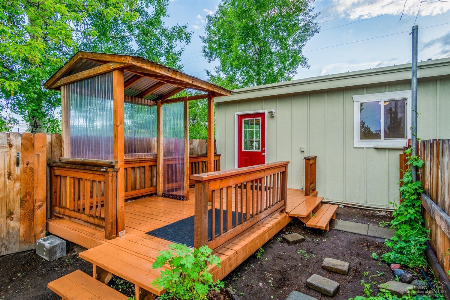 Townsite Of Laidlaw - Commercial Sale