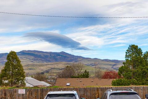 381 Glenn Street Ashland OR 97520